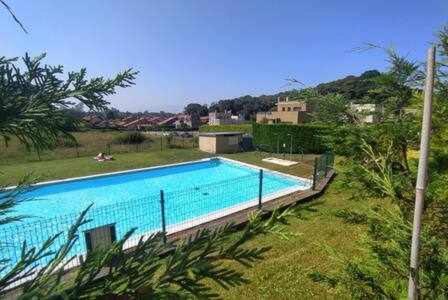 Apartamento Con Piscina Apartment ยาเนส ภายนอก รูปภาพ